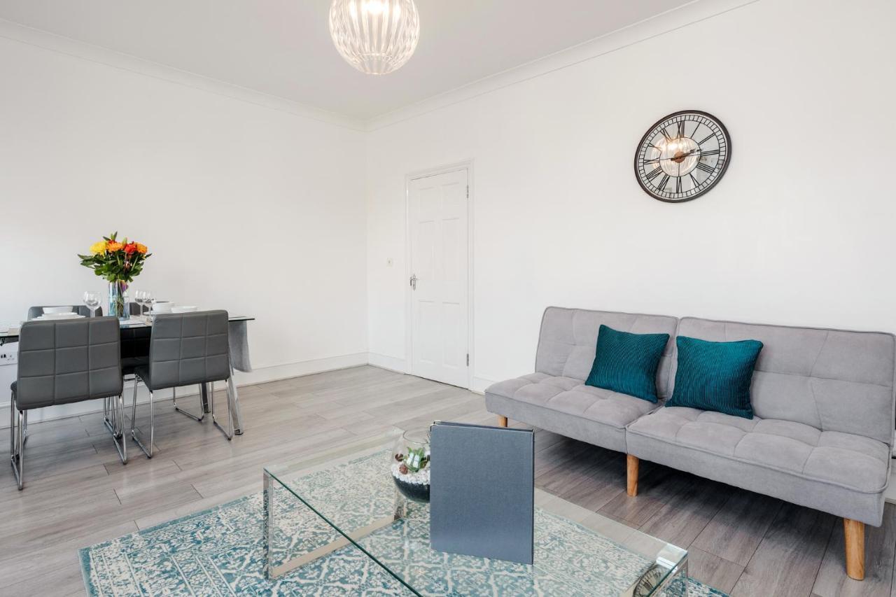 Business & Leisure 2 Bedroom & Parking By Damask Homes إيلفورد المظهر الخارجي الصورة